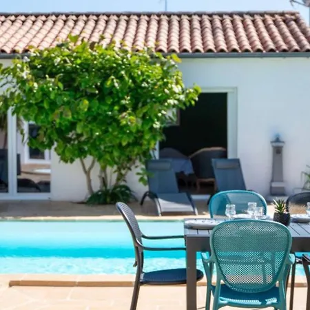 Belle Epoque, Pool